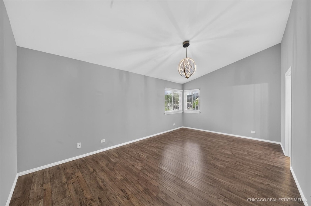152 Brittany Drive - Photo 8