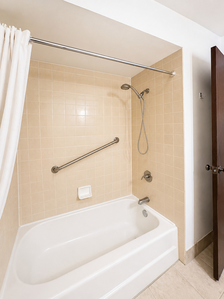 5733 W 103rd Street - Photo 5