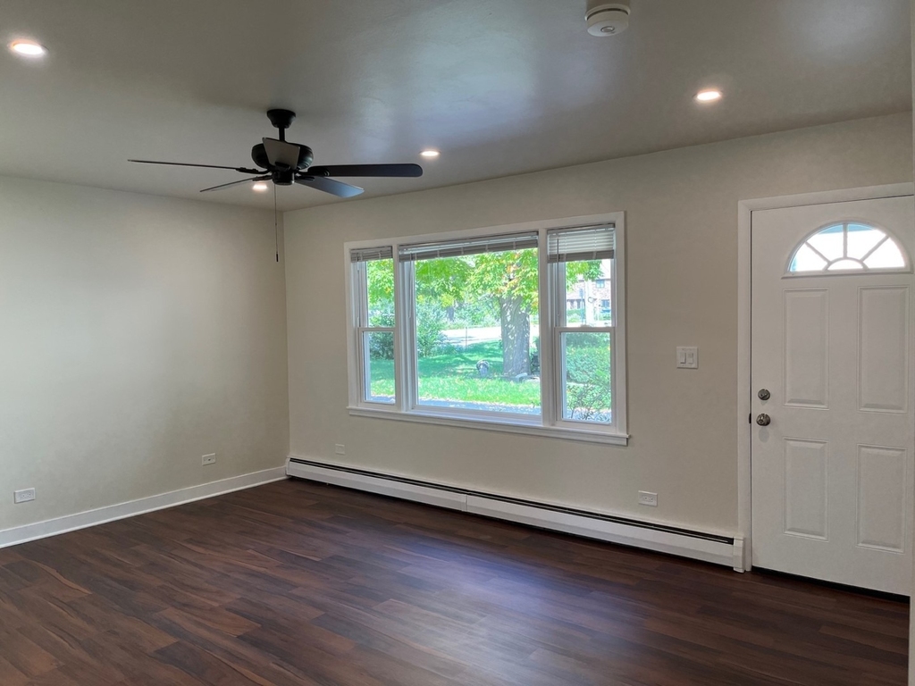 209 W Maple Avenue - Photo 3