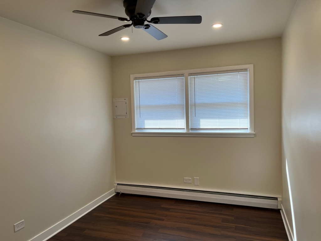 209 W Maple Avenue - Photo 15