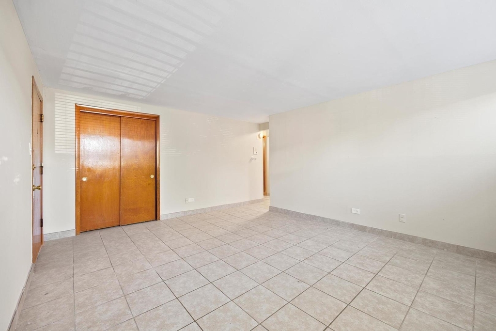 8440 W 95th Street - Photo 3