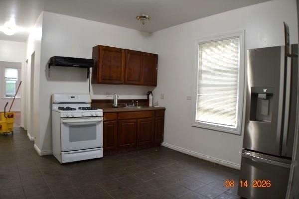 8426 S Brandon Avenue - Photo 3