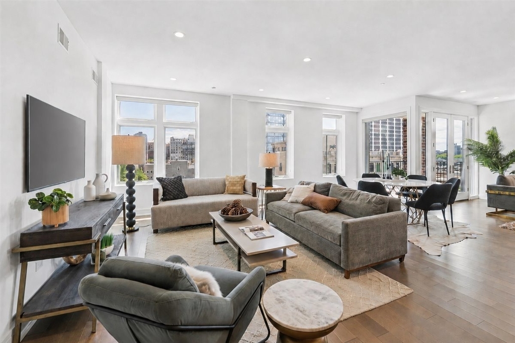 434 W Melrose Street - Photo 4