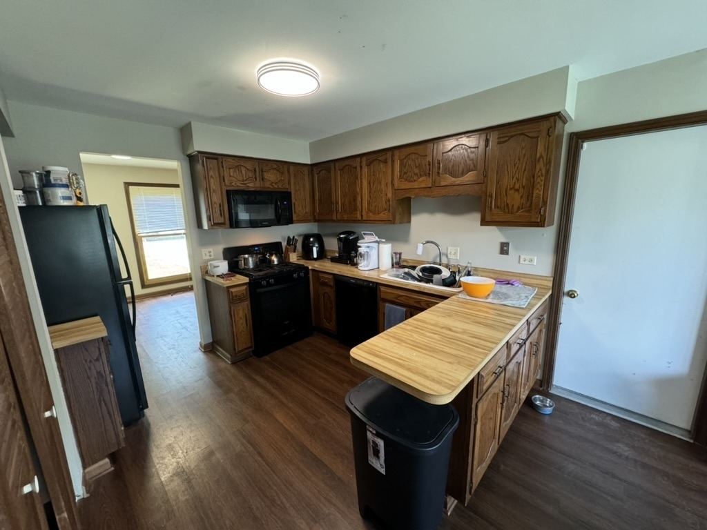 1013 E Benton Avenue - Photo 1