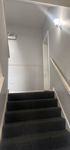 633 E Bowen Avenue - Photo 1