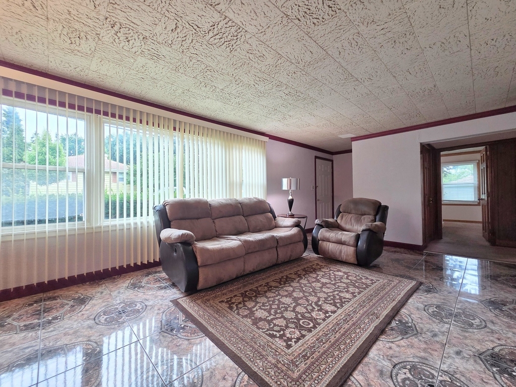 336 E Orchard Street - Photo 8