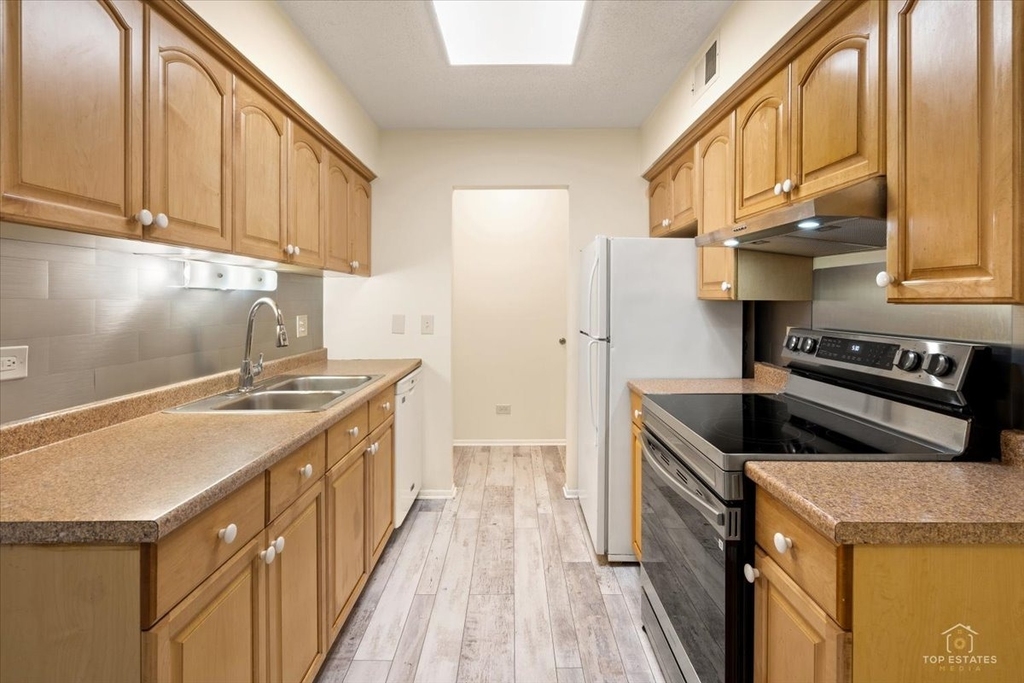 909 Buccaneer Drive - Photo 8