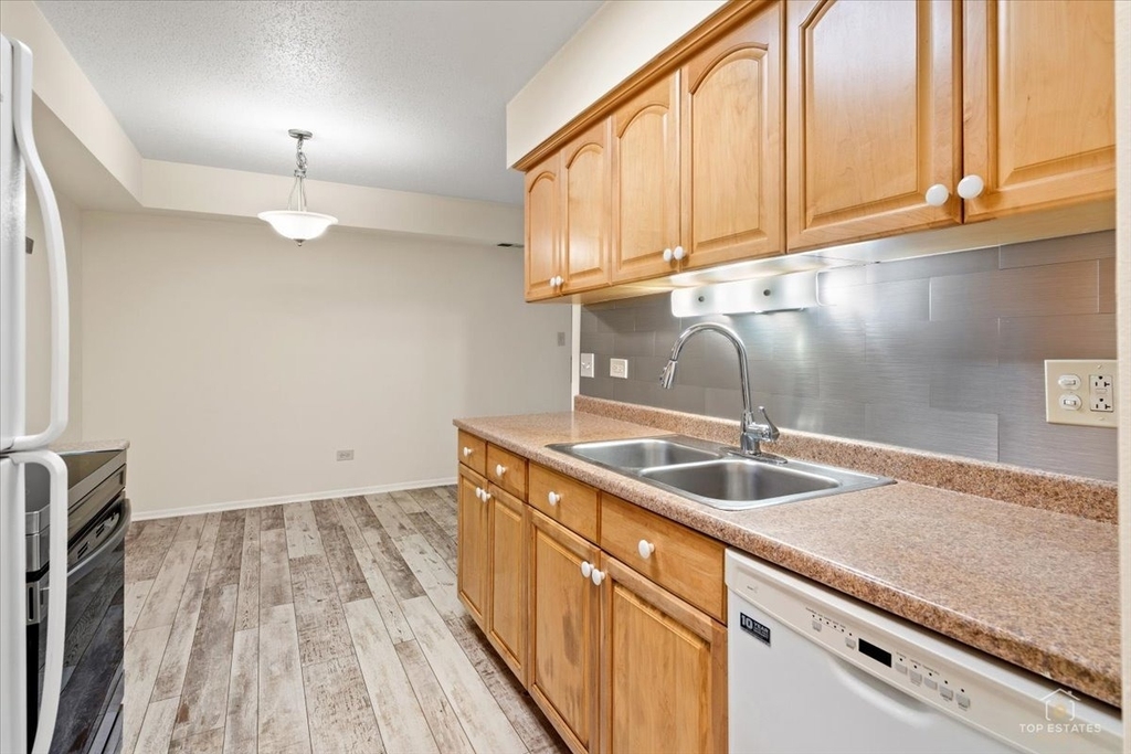 909 Buccaneer Drive - Photo 11