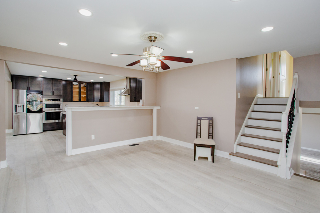 720 Durham Lane - Photo 4