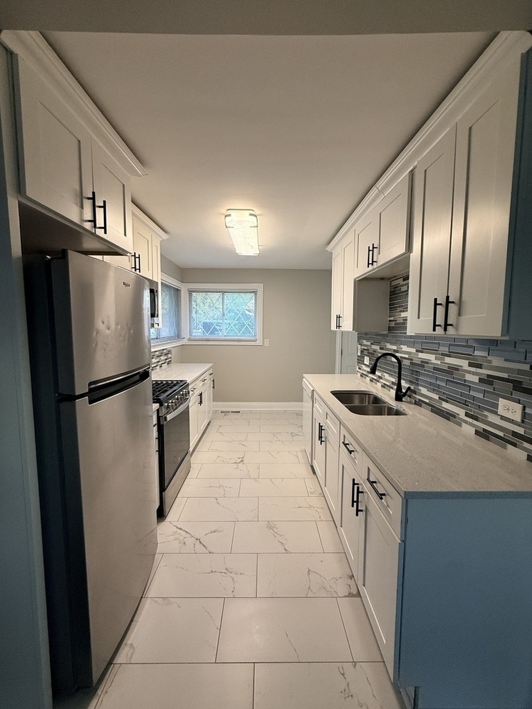 17002 Greenbay Avenue - Photo 1