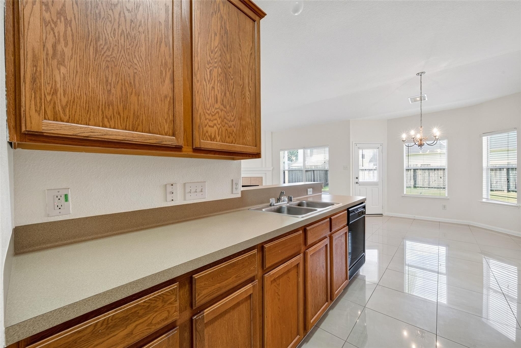 25211 Sierra Woods Lane - Photo 19