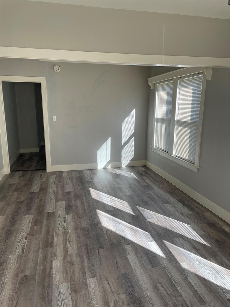705 Cincinnati Street - Photo 2