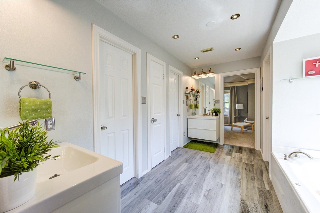 5222 Summer Snow Drive - Photo 16