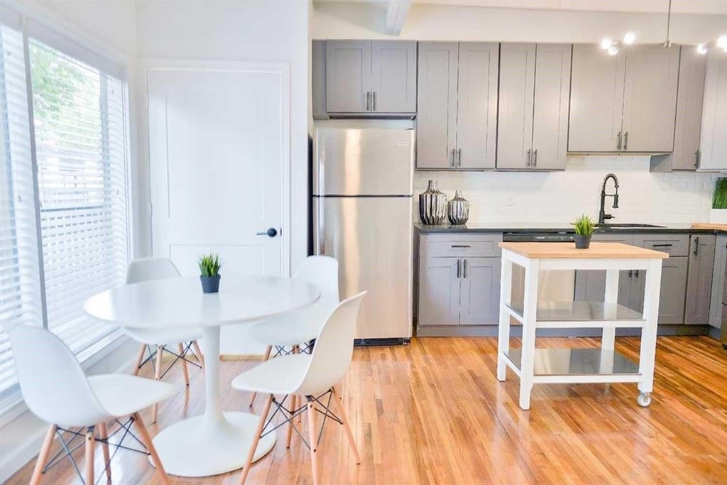219 Marshall Street - Photo 0