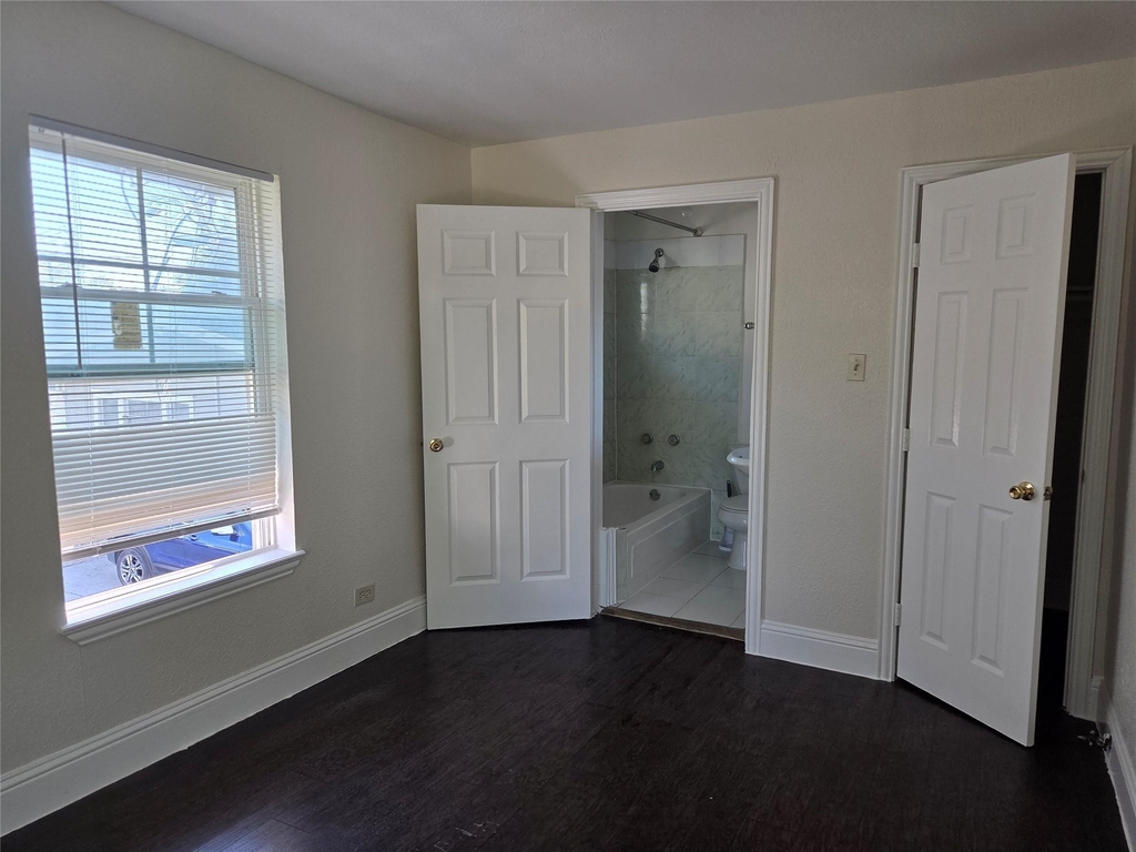 302 71 St Street - Photo 1