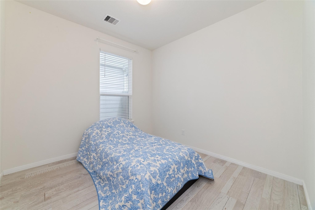 16615 Chill Brook Drive - Photo 4