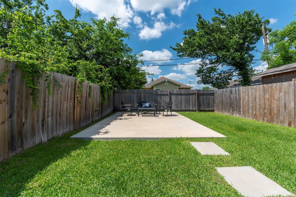 1121 Panama Street - Photo 30