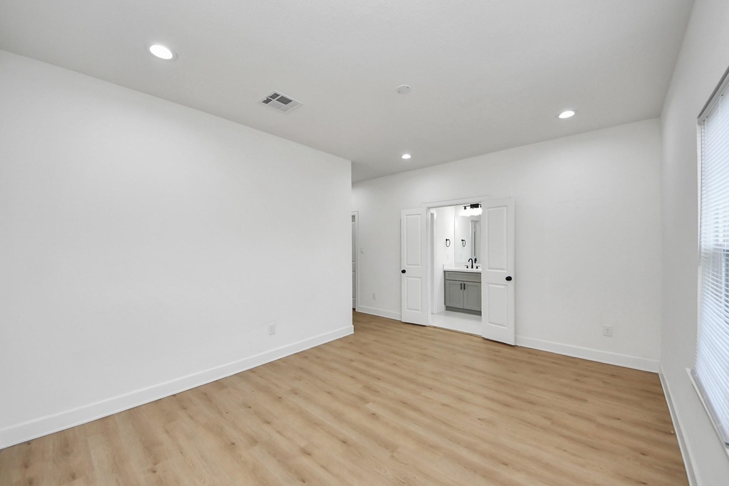 8324 Corinth Street - Photo 13