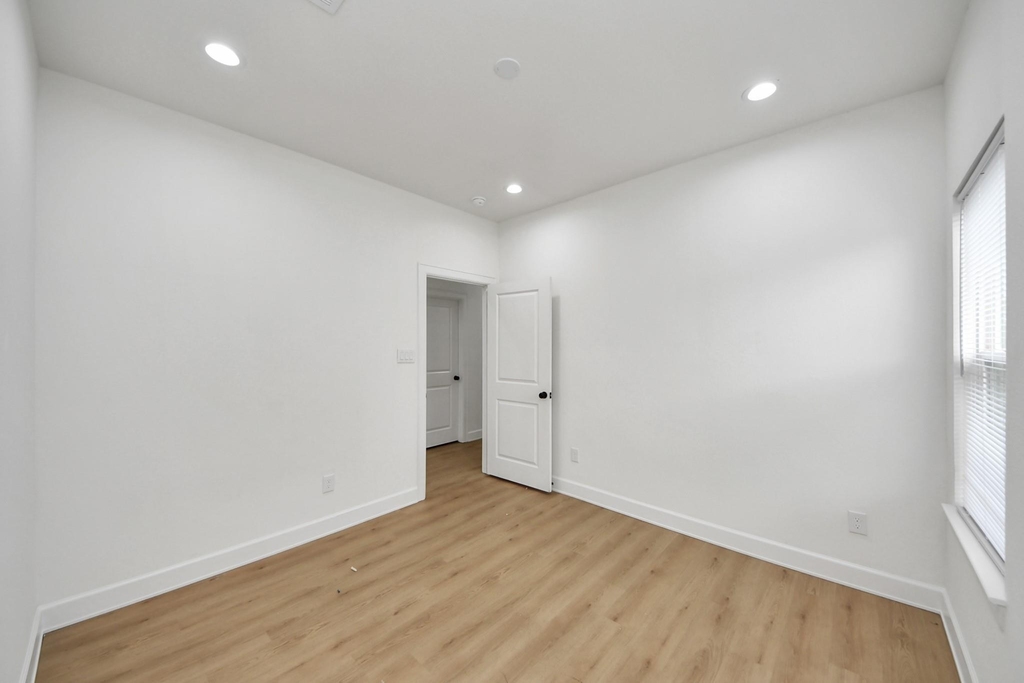 8324 Corinth Street - Photo 23
