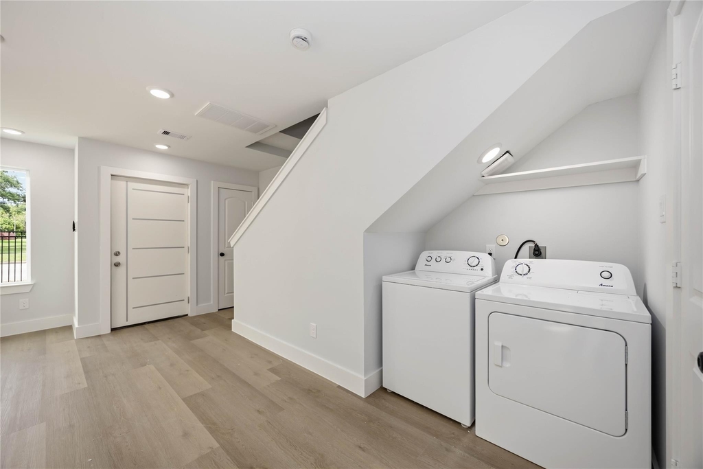 7611 Lawn Street - Photo 4