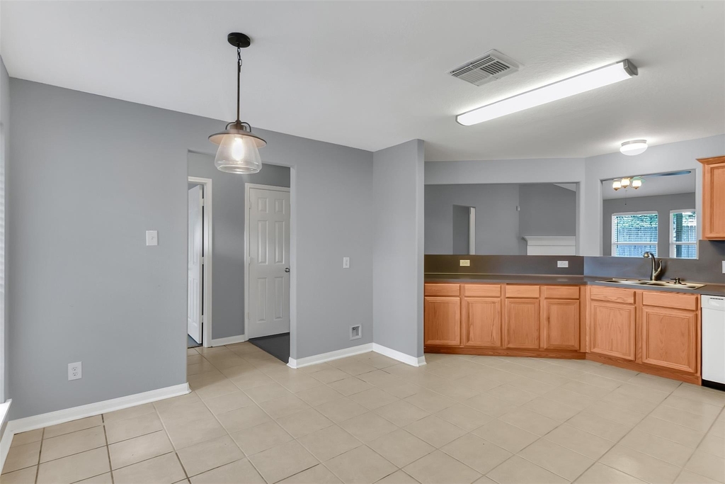 223 Fantasy Lane - Photo 14