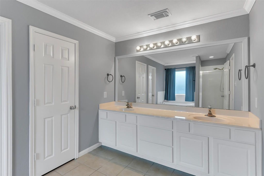 223 Fantasy Lane - Photo 18