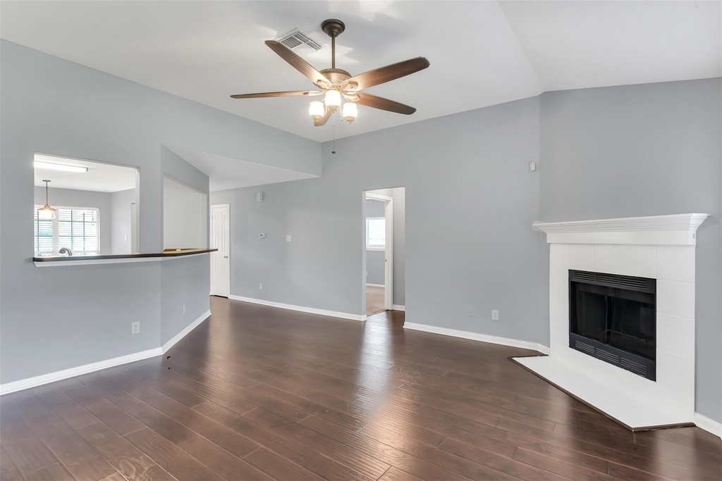 223 Fantasy Lane - Photo 6