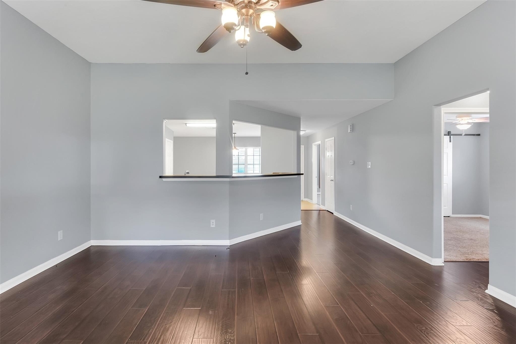 223 Fantasy Lane - Photo 7