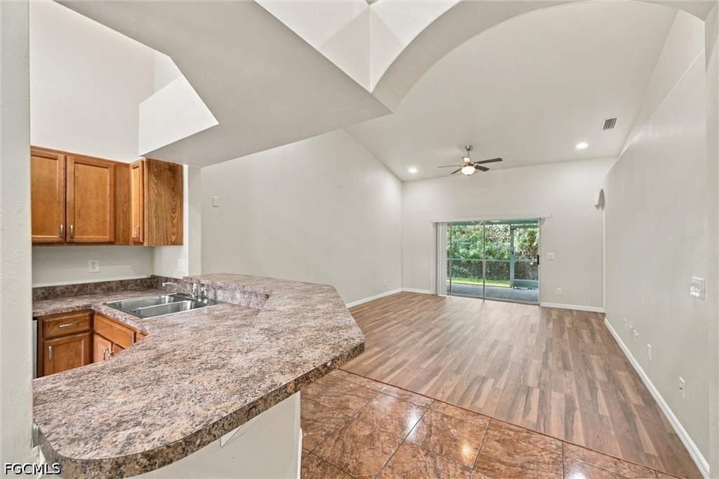 4615 29th Street Sw - Photo 15