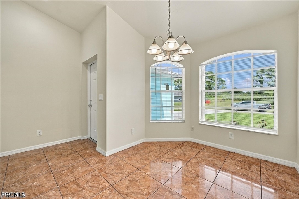 4615 29th Street Sw - Photo 5