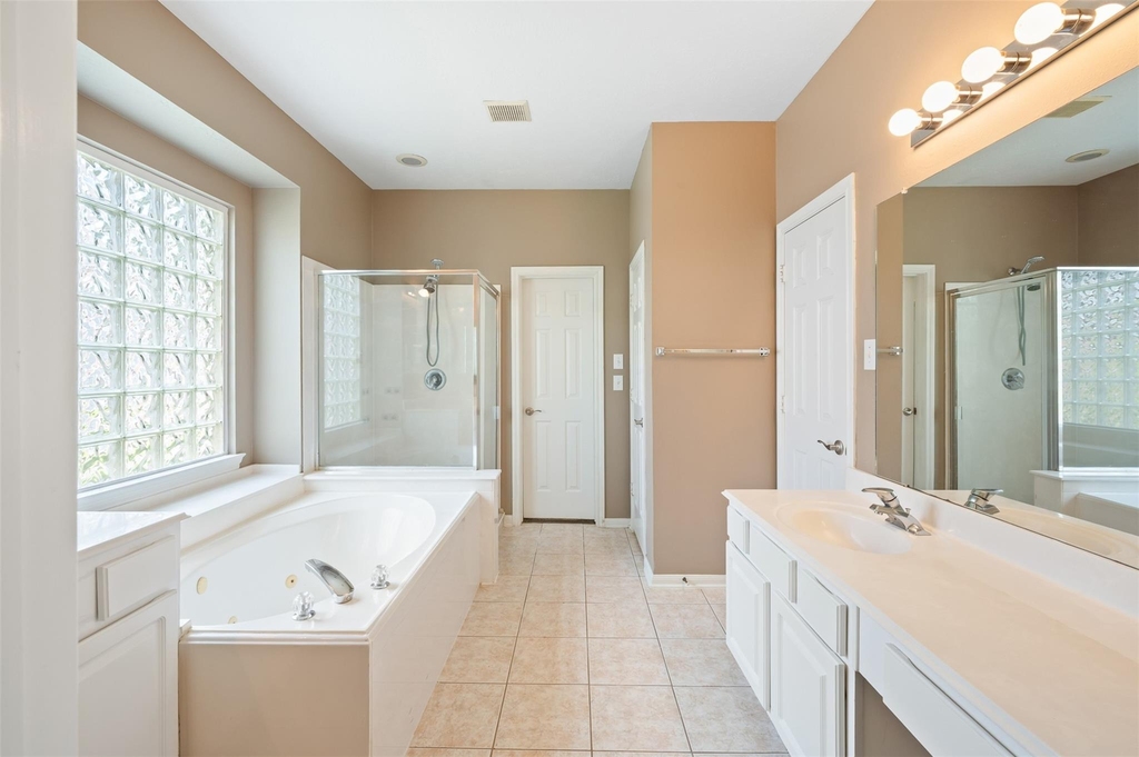 406 Stockbridge Lane - Photo 16