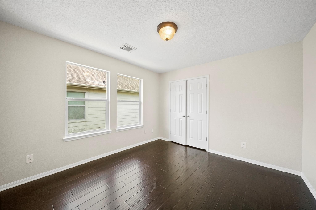 8306 Golden Harbour - Photo 41