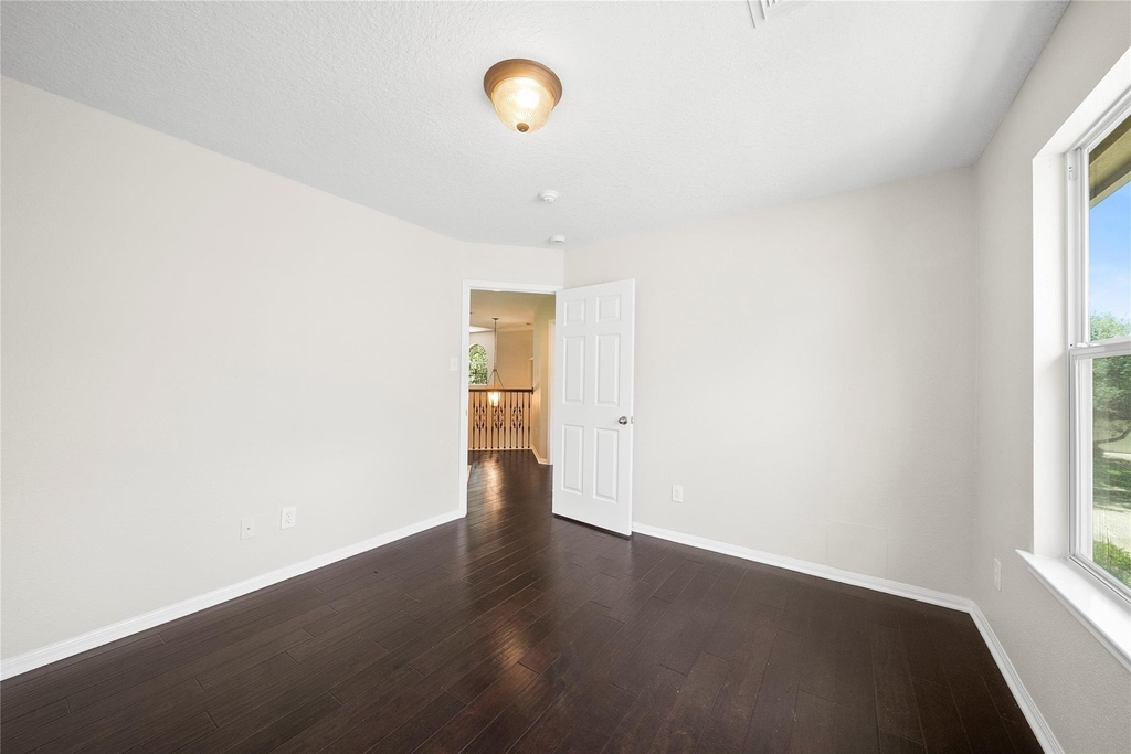 8306 Golden Harbour - Photo 36