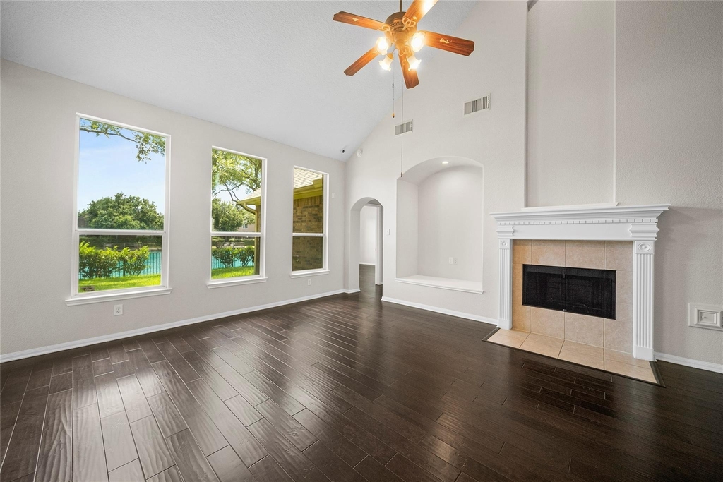 8306 Golden Harbour - Photo 8