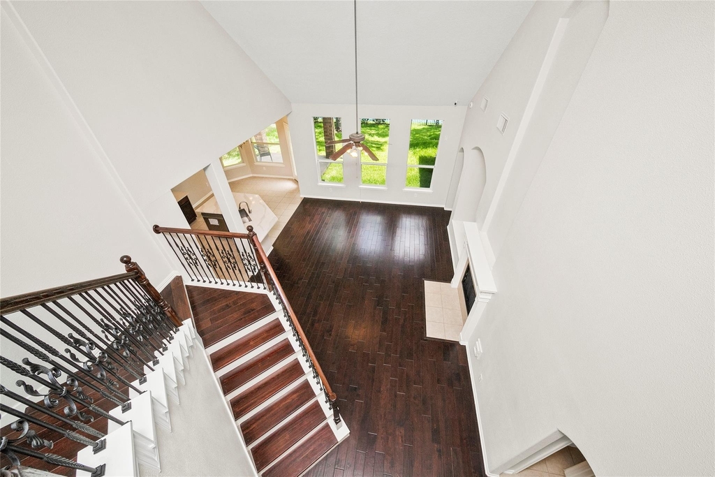 8306 Golden Harbour - Photo 30