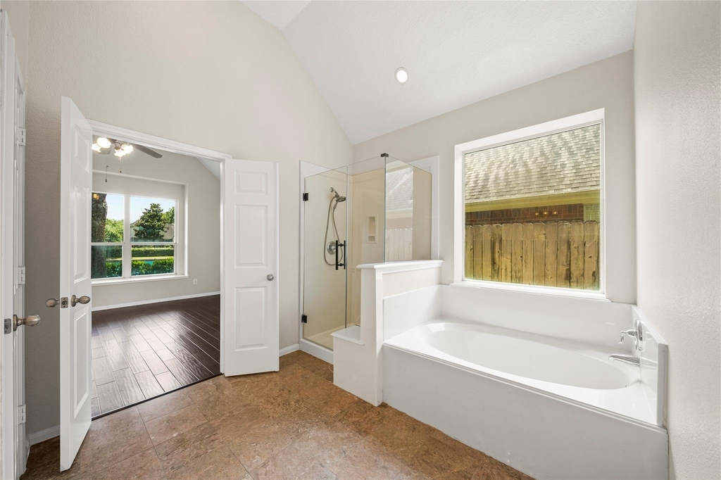 8306 Golden Harbour - Photo 26