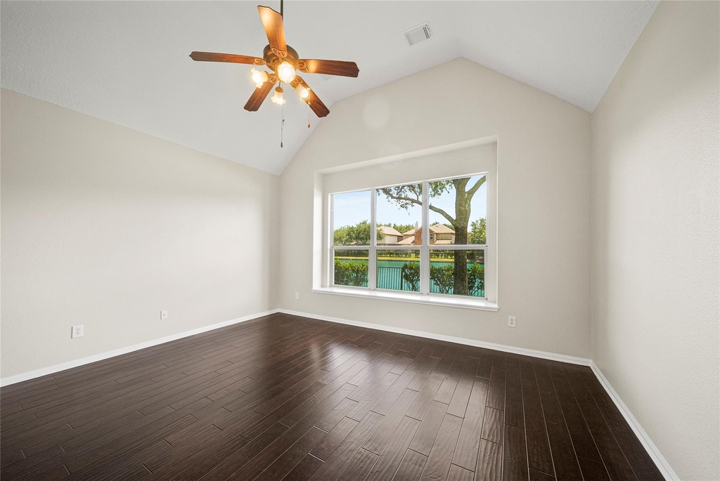 8306 Golden Harbour - Photo 22