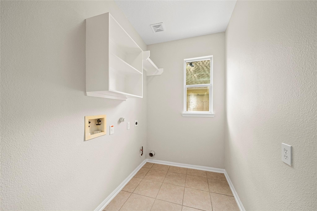8306 Golden Harbour - Photo 27