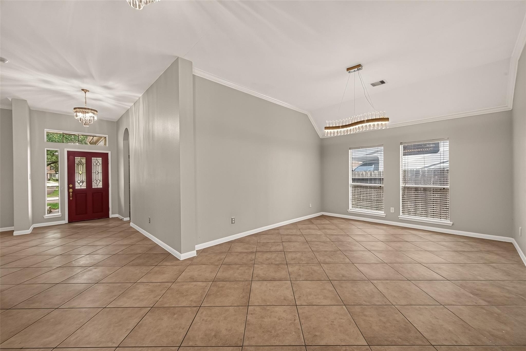 706 Silver Creek Circle - Photo 11