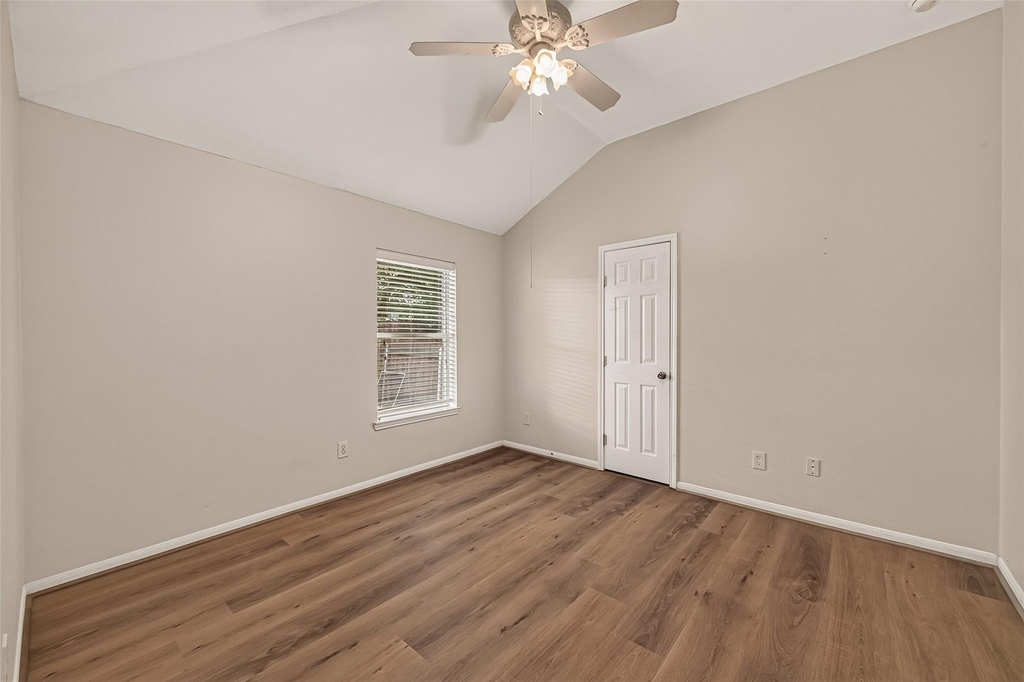 706 Silver Creek Circle - Photo 38
