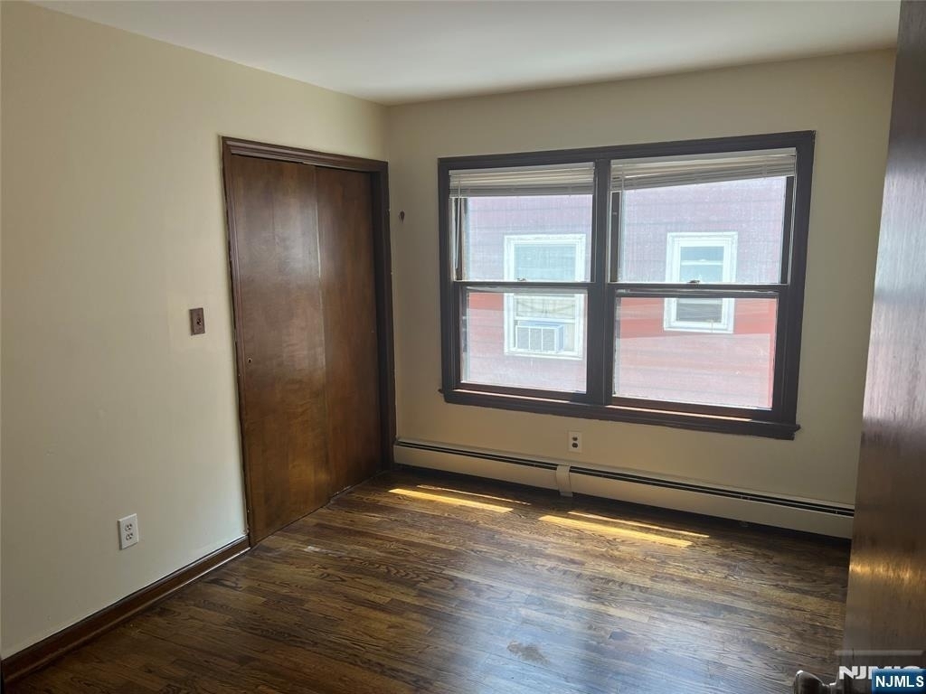 133 Washington - Photo 6