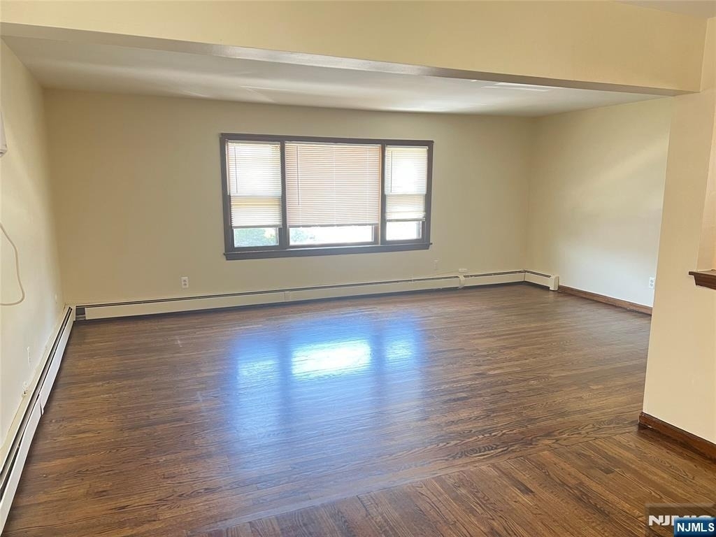 133 Washington - Photo 1