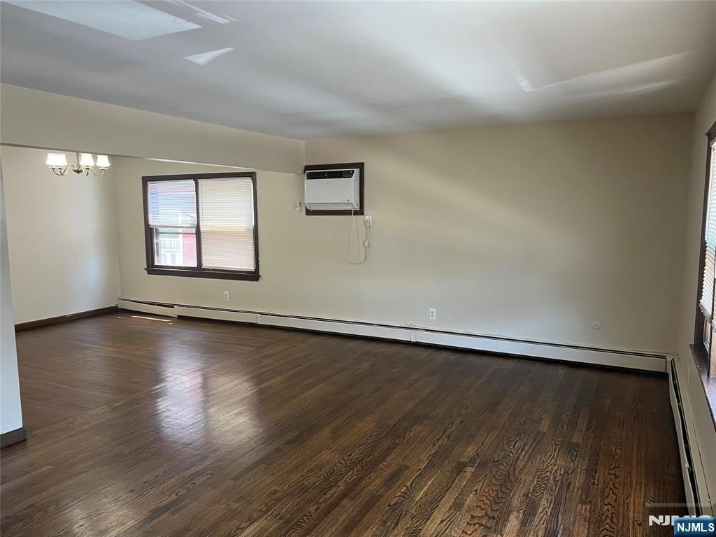 133 Washington - Photo 2