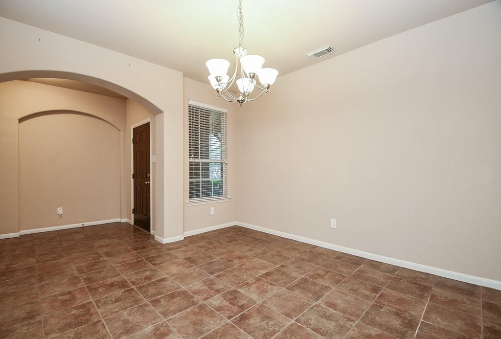 21502 Venture Park Drive - Photo 2