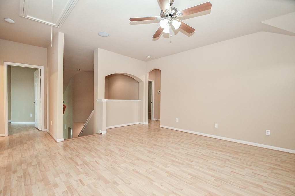 21502 Venture Park Drive - Photo 13