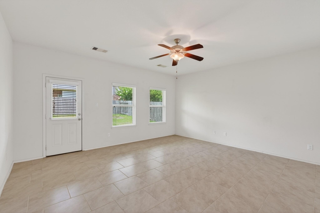 138 Meadow Grove Drive - Photo 20