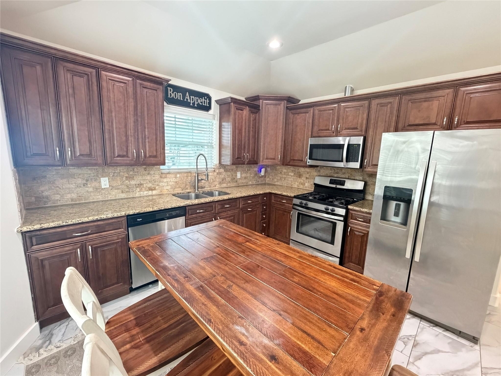 1427 Kappa Street - Photo 10