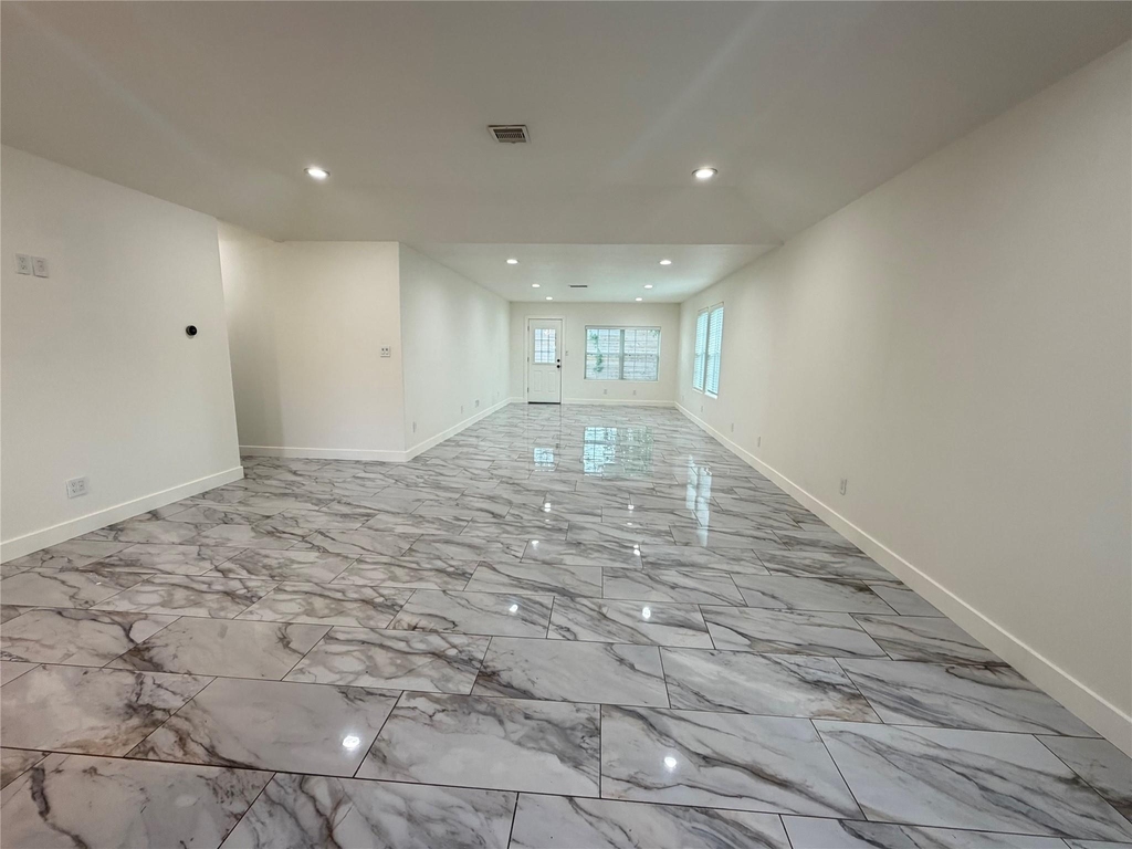 1427 Kappa Street - Photo 5