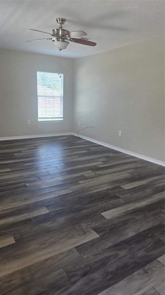 3810 Chanterway Street - Photo 4