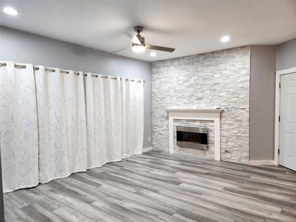 6500 Harbor Town Drive - Photo 5
